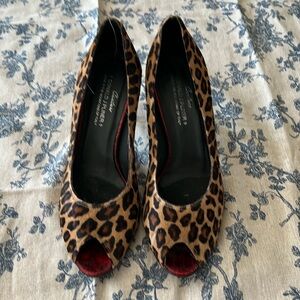 Donald J Pliner platform heel open toe animal hair w antique embossed dark red
